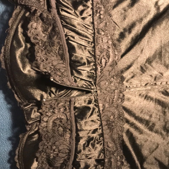 Top - Picture 4 of 4